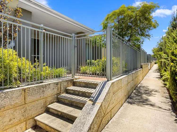 Second view of Homely house listing, 20 Worcester Bend, Piara Waters WA 6112