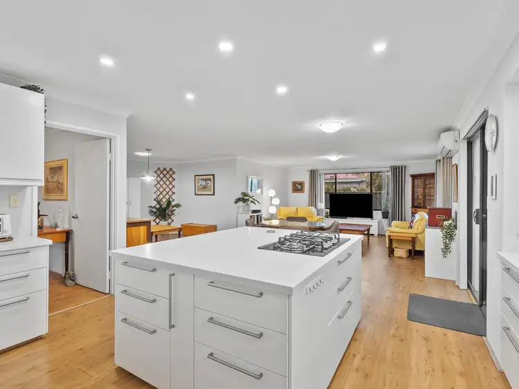 4B Gosforth Court, Safety Bay WA 6169