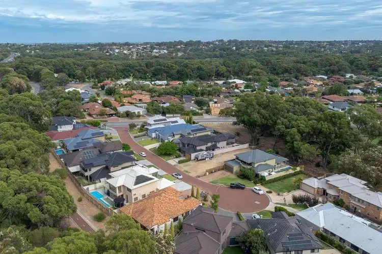 Fifth view of Homely house listing, 14 Avalon Rise, Carine WA 6020