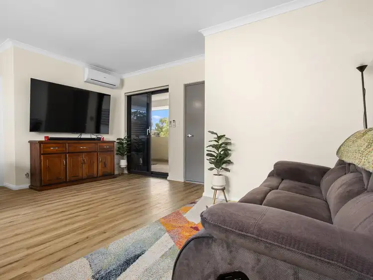 Sixth view of Homely unit listing, 7/4 Whiteside Street, Cloverdale WA 6105