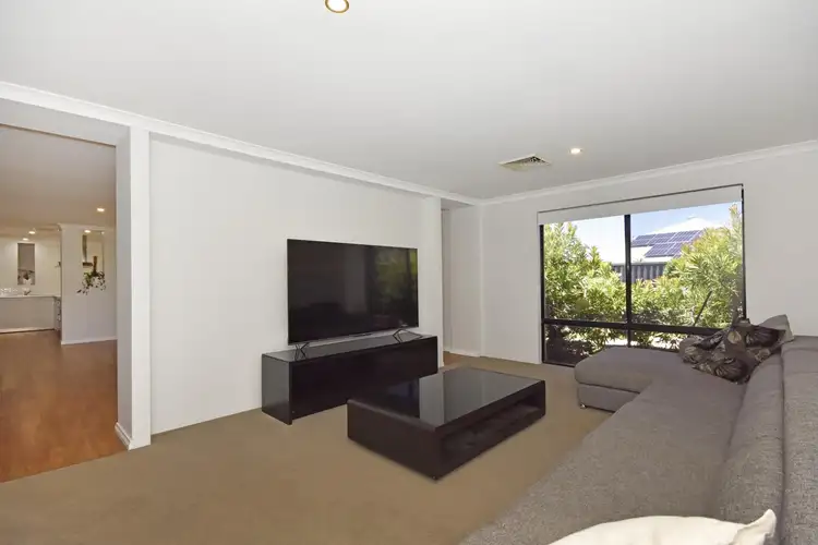 Sixth view of Homely house listing, 4 Uffizi End, Aveley WA 6069