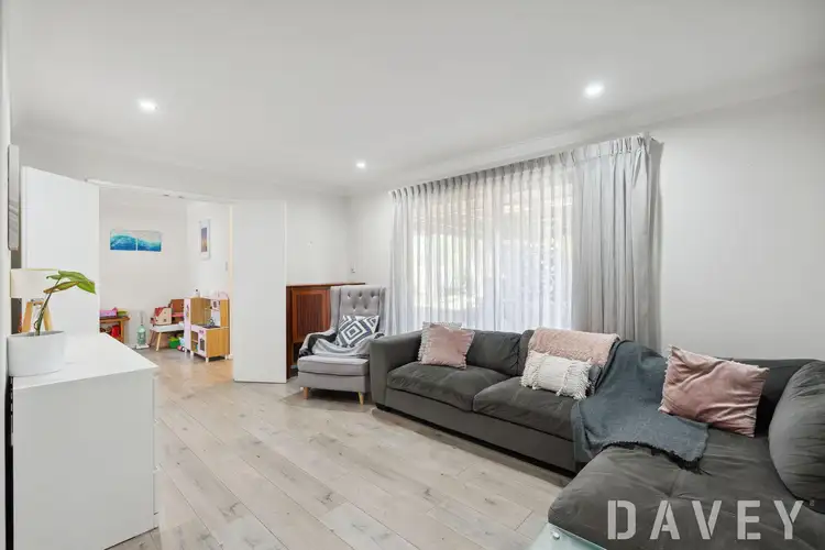 9 Colac Way, Duncraig WA 6023