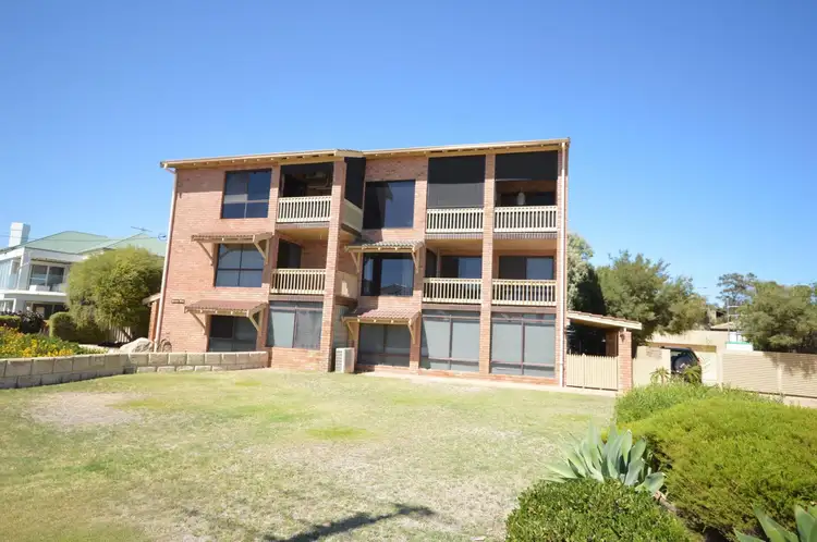 3/3 Barry Street, Mandurah WA 6210