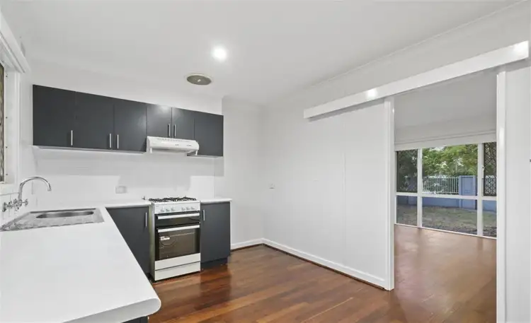 28 Devereux Street, Armadale WA 6112