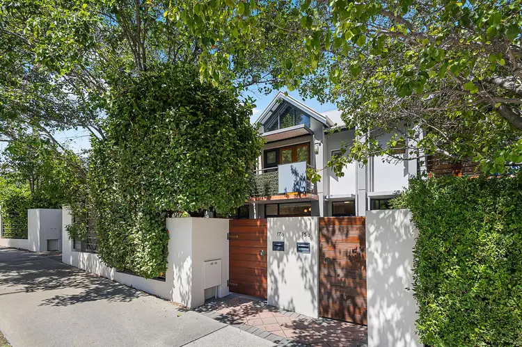 17/2 Quintilian Road, Mount Claremont WA 6010