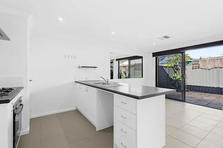 16 Burnett Road, Brabham WA 6055