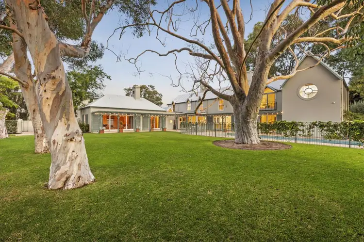 32 Riley Road, Claremont WA 6010