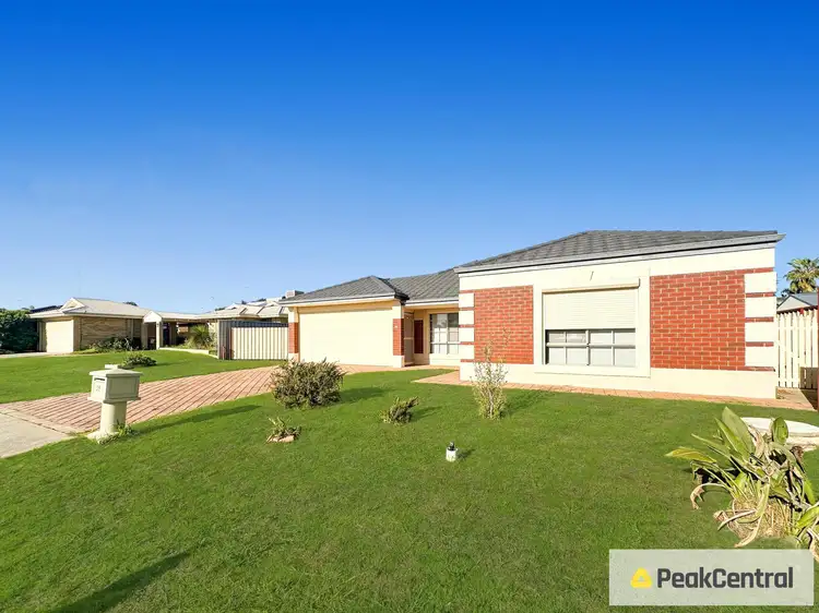 25 Rochester Way, Meadow Springs WA 6210