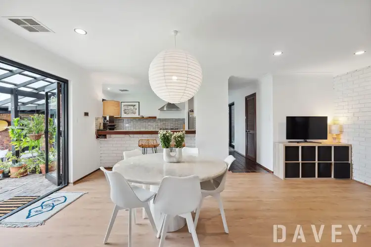 137 Osmaston Road, Carine WA 6020
