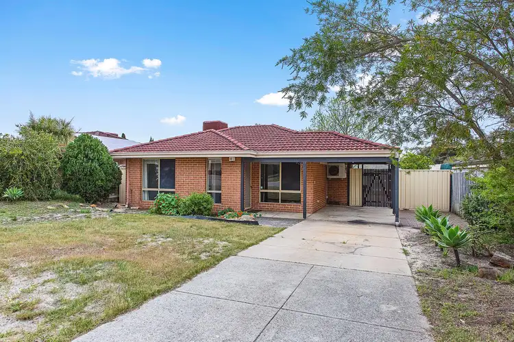 4 Burton Retreat, Stratton WA 6056