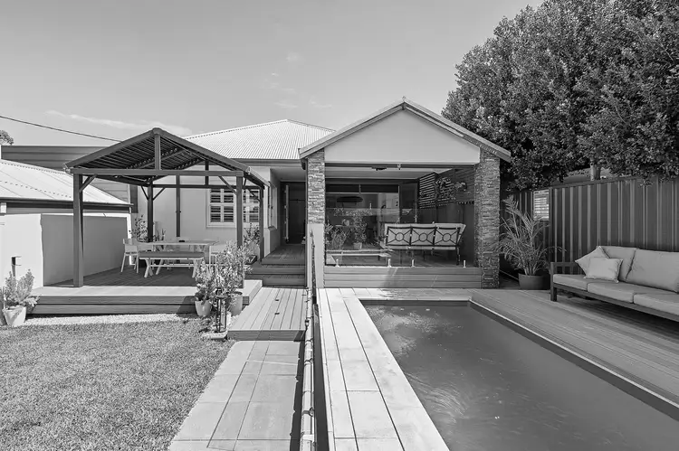 137 Grand Promenade, Doubleview WA 6018