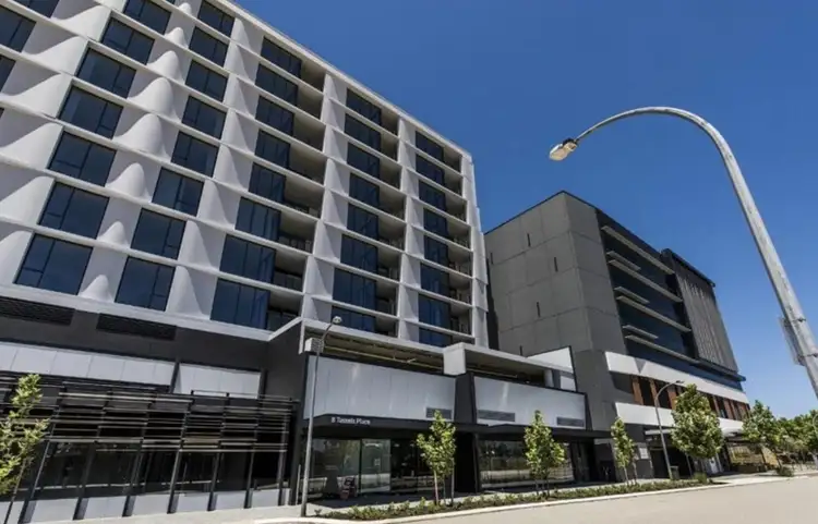 408/8 Tassels  Place