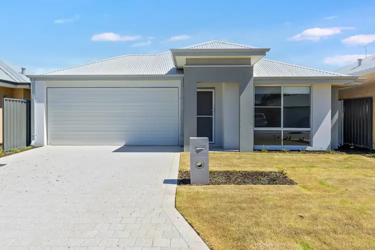20 Lockhart Street, Coodanup WA 6210