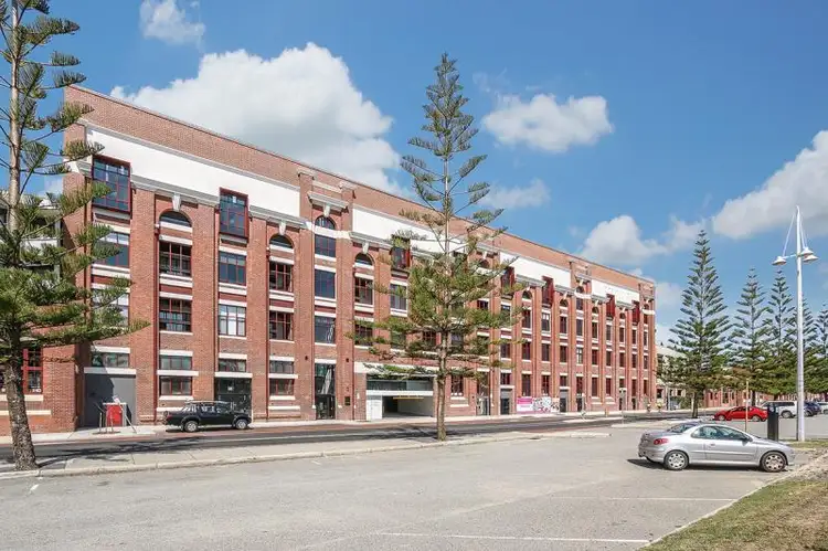 98/36 Queen Victoria Street, Fremantle WA 6160
