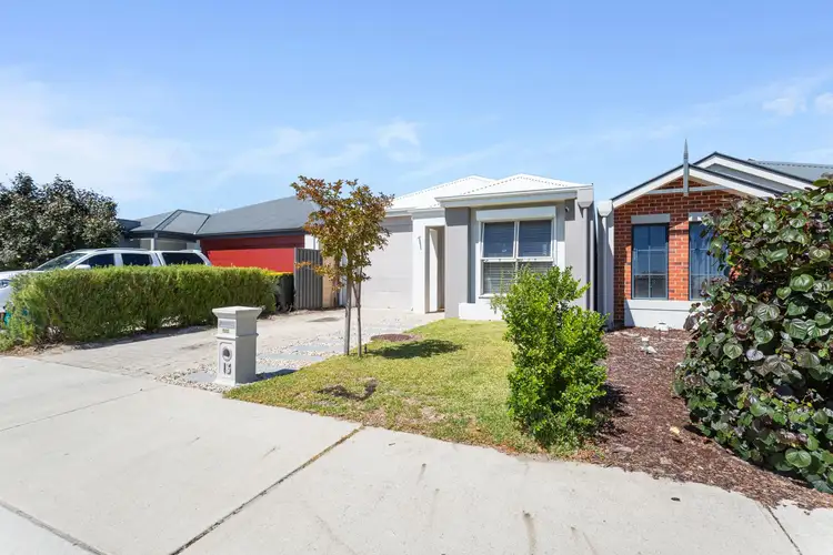 13 Castlereagh Way, Brabham WA 6055
