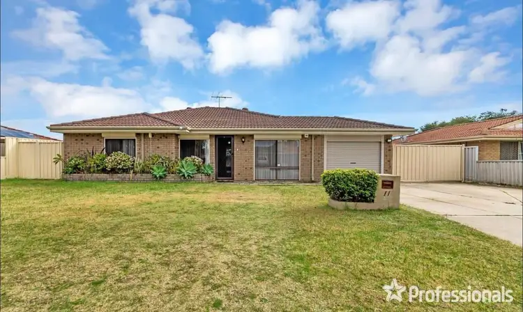 11 Barlee Crescent, Waikiki WA 6169