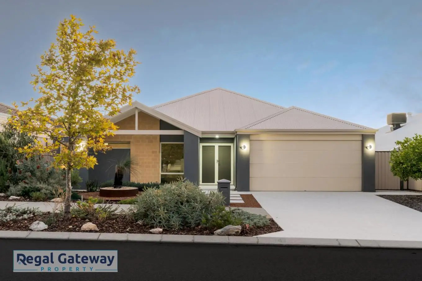 Main view of Homely house listing, 4 Descanso Loop, Aubin Grove WA 6164