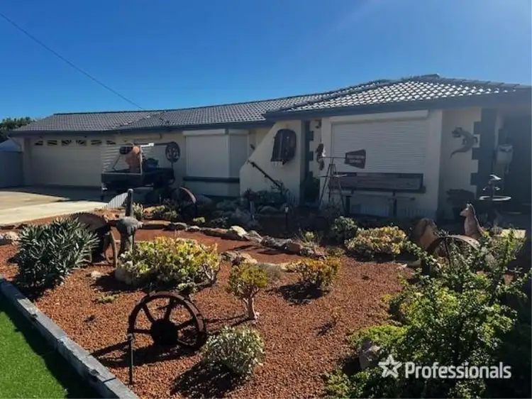 Second view of Homely house listing, 10 Mayfair Court, Cooloongup WA 6168