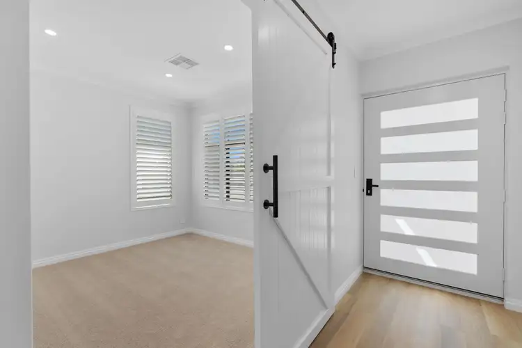 Sixth view of Homely house listing, 2 Nolan Way, Bateman WA 6150
