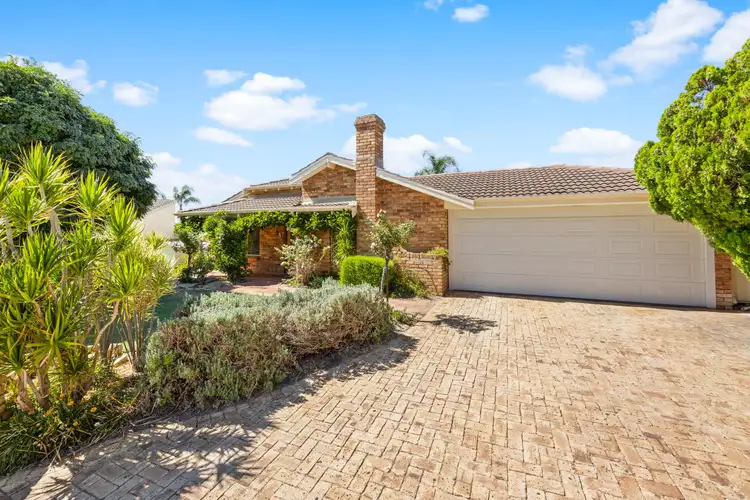 Second view of Homely house listing, 6 Urlich Cl, Leeming WA 6149