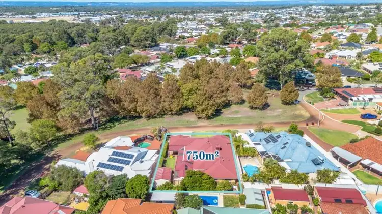 Second view of Homely house listing, 35 Trusty Parkway, Baldivis WA 6171