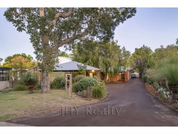 37A Gibney Street, Dunsborough WA 6281