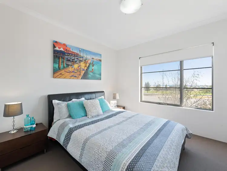 Fifth view of Homely apartment listing, 28/2 Royston Link, Butler WA 6036