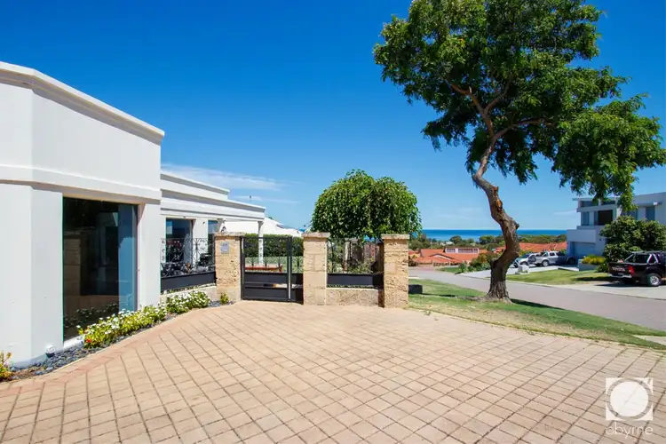 8 Anitra Court, Coogee WA 6166