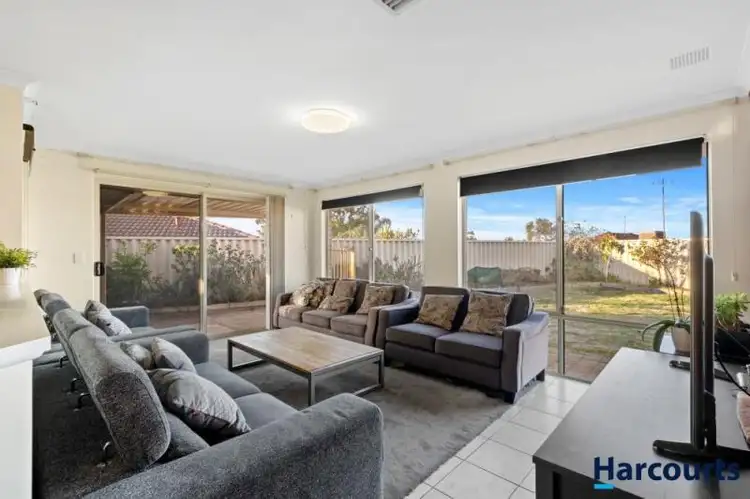 19 Brougham Crescent, Orelia WA 6167