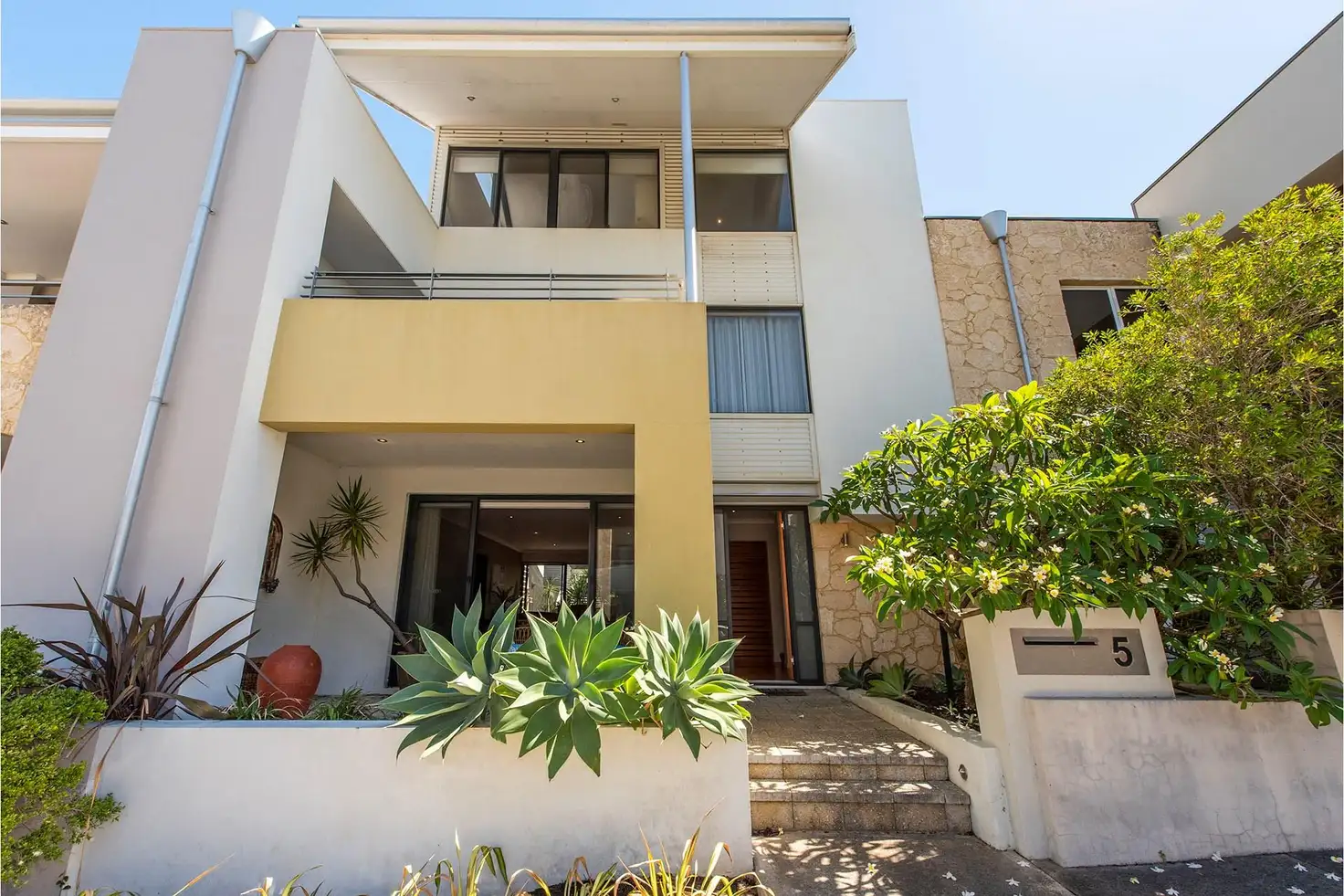 Main view of Homely house listing, 5 Bernier Rise, North Coogee WA 6163