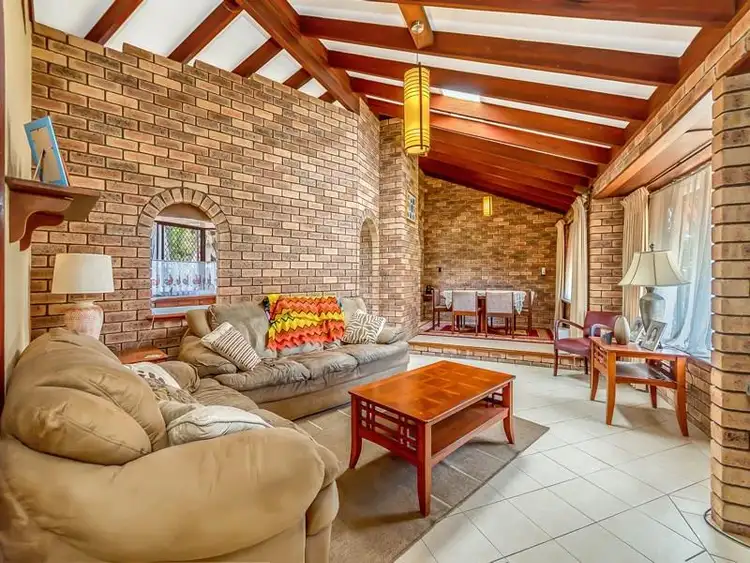 Third view of Homely house listing, 7 Tall Karri Close, Camillo WA 6111