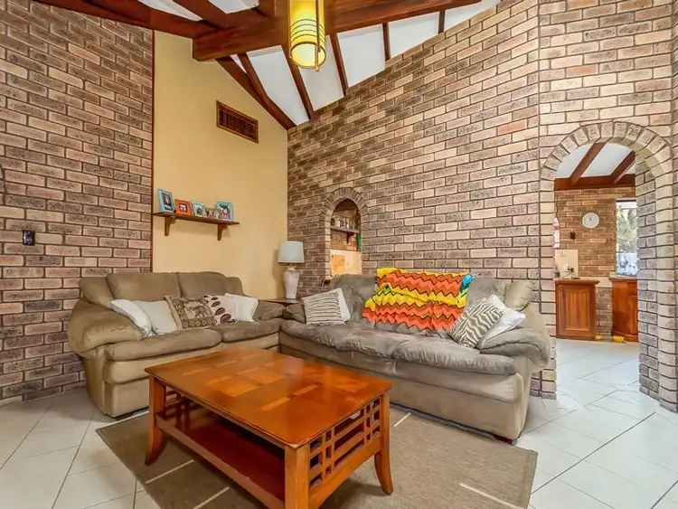 Fourth view of Homely house listing, 7 Tall Karri Close, Camillo WA 6111