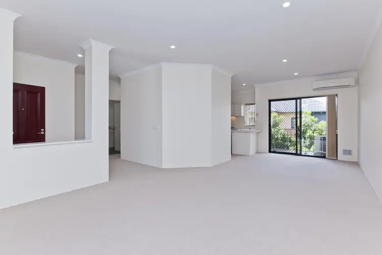 31/22 Windelya Road, Murdoch WA 6150