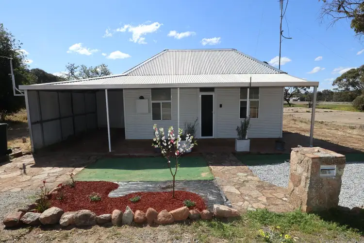 6-10 Quiver Street, Pingelly WA 6308