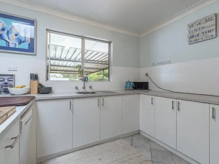 Sixth view of Homely house listing, 5 St Georges Avenue, Champion Lakes WA 6111