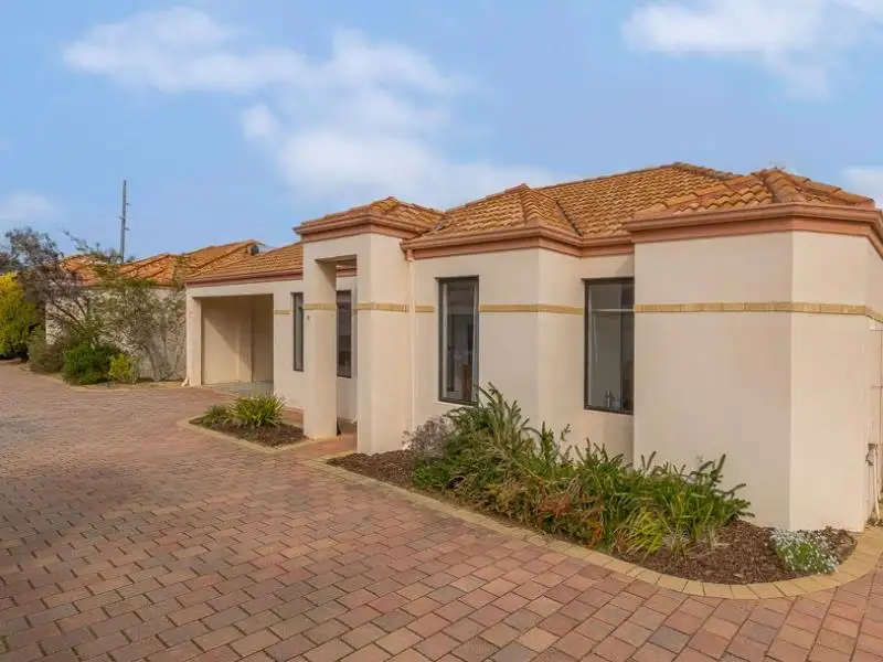 Main view of Homely unit listing, 4 / 26 Bickley Road, Cannington WA 6107