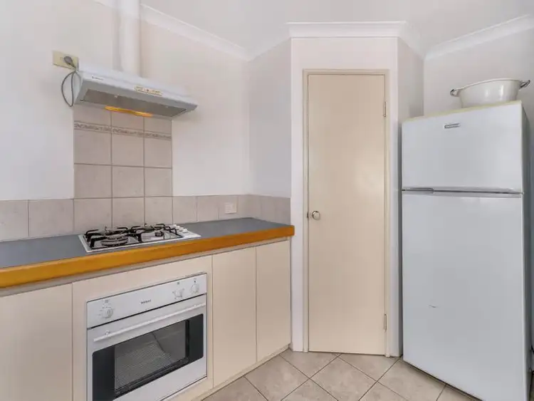 Sixth view of Homely unit listing, 4 / 26 Bickley Road, Cannington WA 6107