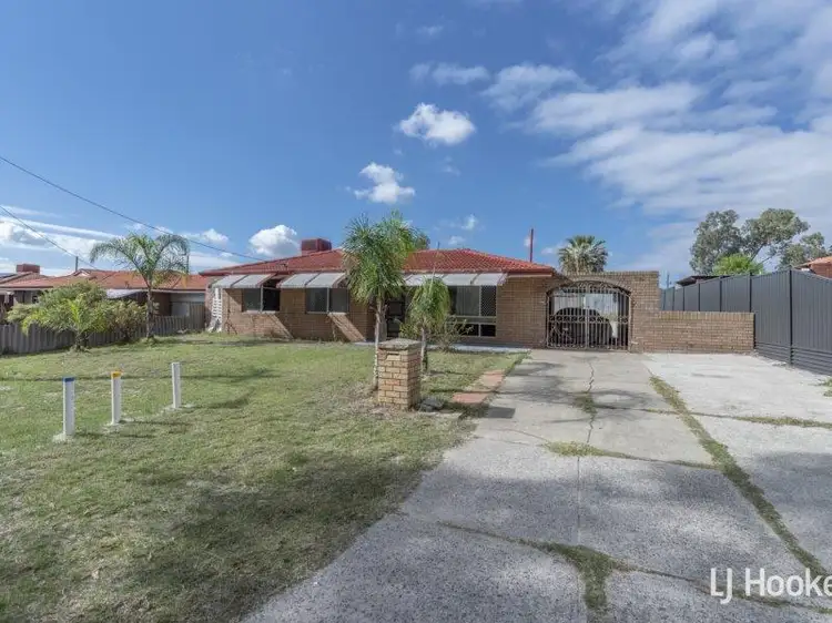 48 Oriole Way, Thornlie WA 6108