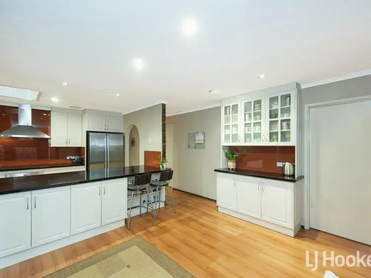 Sixth view of Homely house listing, 5 Hayes Court, Thornlie WA 6108