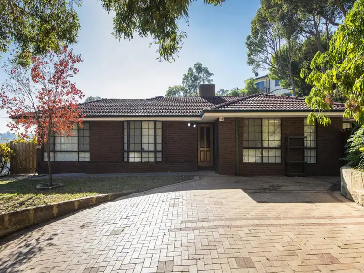 Main view of Homely house listing, 5 Petalite Place, Mount Richon WA 6112
