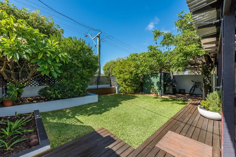 2/151 Deanmore Road, Scarborough WA 6019