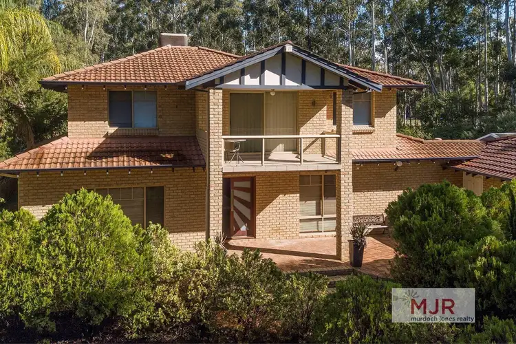 298 Kargotich Road, Oakford WA 6121