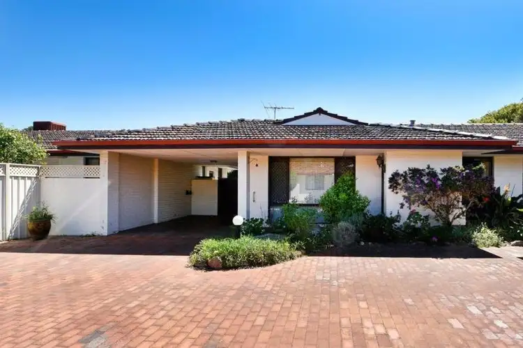 2/84 Murray Road, Bicton WA 6157