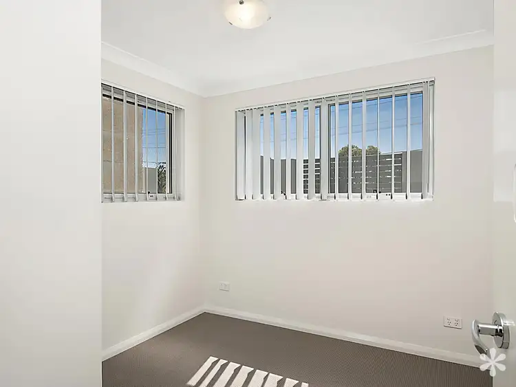 Fifth view of Homely apartment listing, 1/7 Goldsmith Road, Spearwood WA 6163