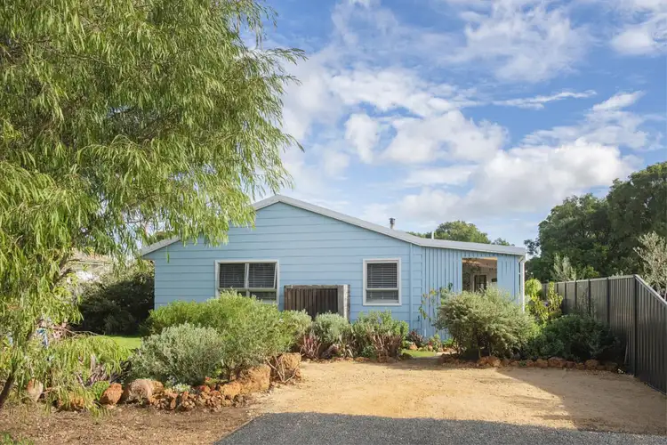 5A Hall Road, Cowaramup WA 6284