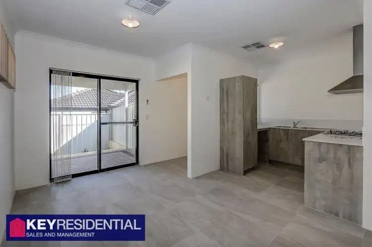 Fifth view of Homely villa listing, 3/33 Findon Crescent, Westminster WA 6061