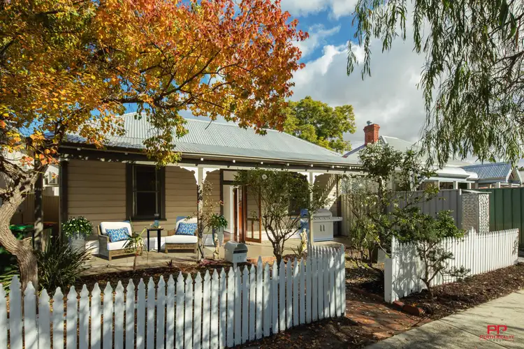 17 Stuart Street, Maylands WA 6051