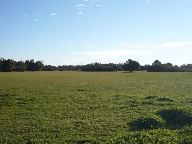 879 Coronation Road, Waroona WA 6215