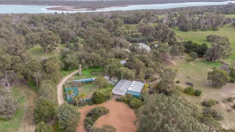 14 Holmes Road, Lake Clifton WA 6215