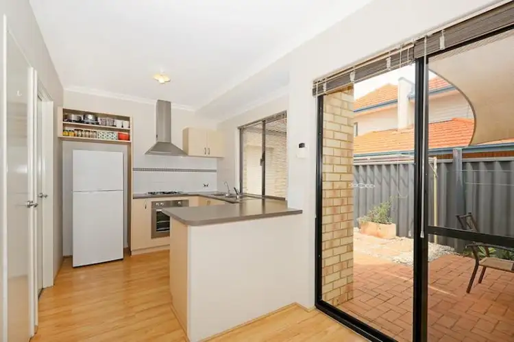 Sixth view of Homely house listing, 4/40 Hackett Street, Mandurah WA 6210